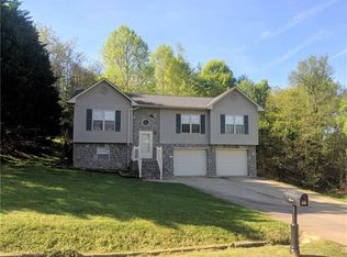 2627 Henderson St, Hudson, NC 28638