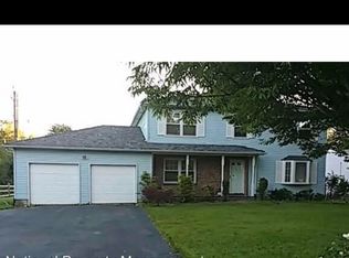 4 Garry Ct, Lawrence Township, NJ 08648