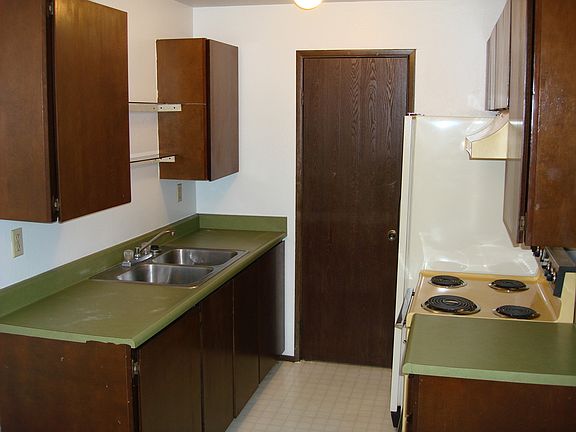 2nd image of 10624 Kendrick St SW APT 2