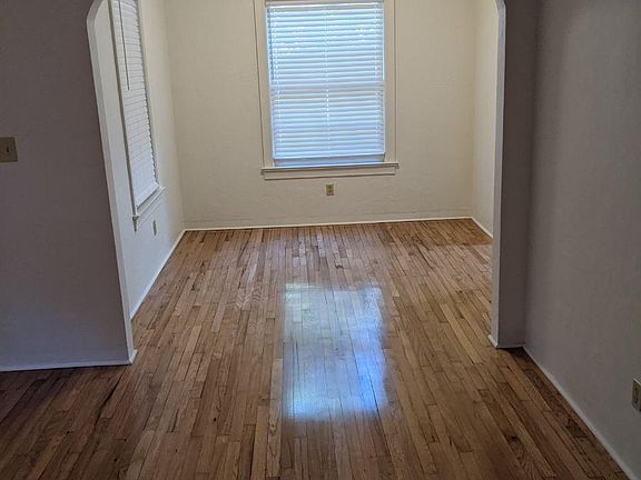 5th image of 819 NW 10th Ave