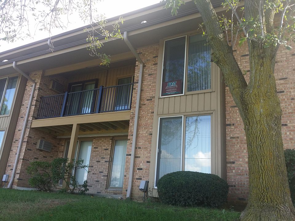 1st image of 8745 N 72nd St Unit 3