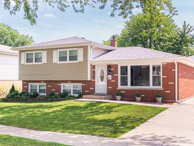 7 N Lincoln Ave, Addison, IL, 60101