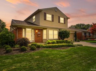 14478 Park St, Livonia, MI 48154