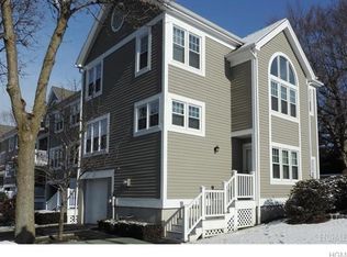 12 Brookridge Ct, Rye Brook, NY 10573