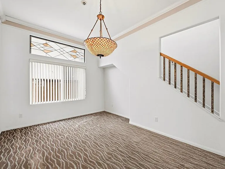 5643 Willowmere Ln — Photo 10