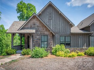 38-5 E Saddle Notch Ln, Tuckasegee, NC 28783