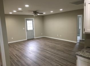 1334 Coffee St APT 3, Pampa, TX 79065