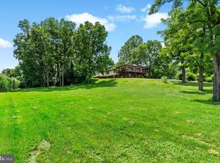 244 Pitzers Chapel Rd, Martinsburg, WV 25403