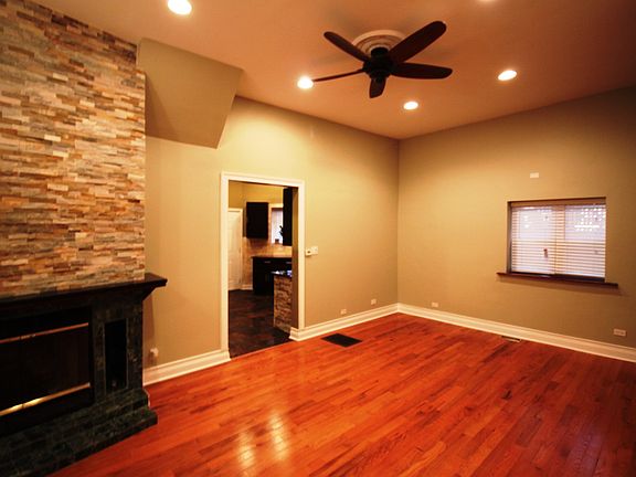 5th image of 2277 N Clybourn Ave #1R