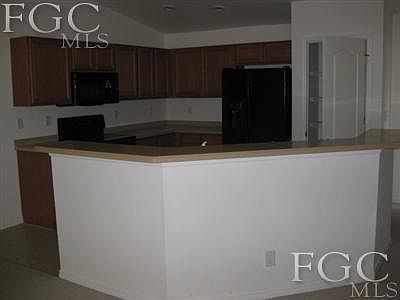 3rd image of 3525 NE 18th Ave
