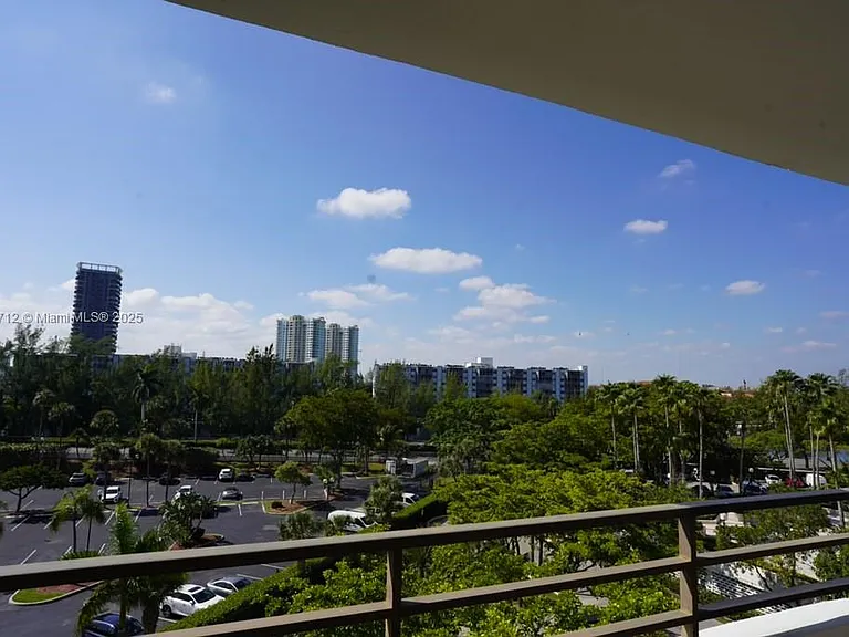 500 Three Islands Blvd #226 — Photo 8
