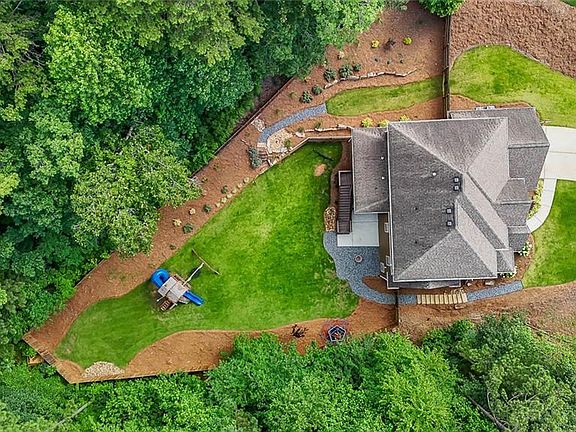 5th image of 187 Amberhill Ln