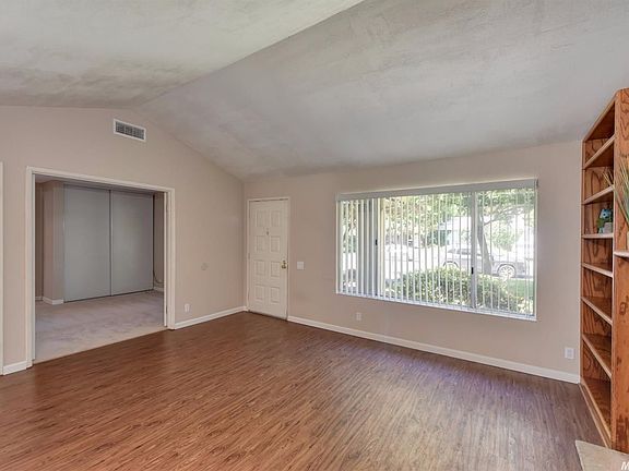 4th image of 9524 Mirandy Dr