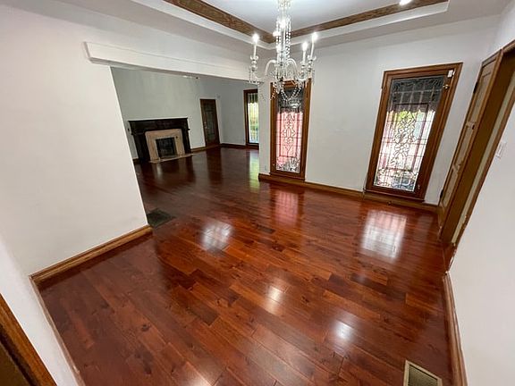 2nd image of 10808 Ashton Ave