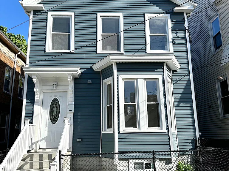 11 Burrell St #2 — Photo 11
