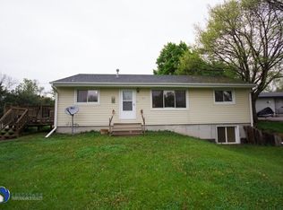 21950 S 93rd St, Holland, NE 68372