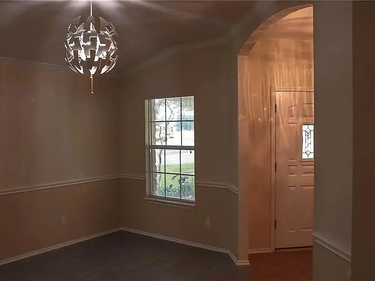 100 S Creek Bend Dr — Photo 2