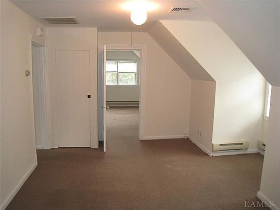 3rd image of 123 Katonah Ave
