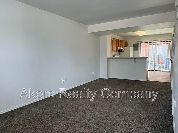 4th image of 1401 E 19th St APT C