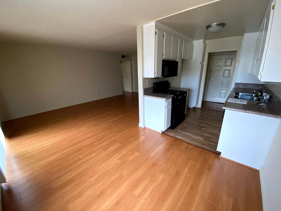 1st image of 1744 Brockton Ave APT 105