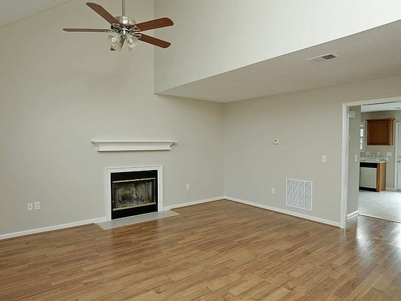 4th image of 308 Ravenwood Pl