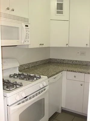 Rented by Realty Operations Group | media 5