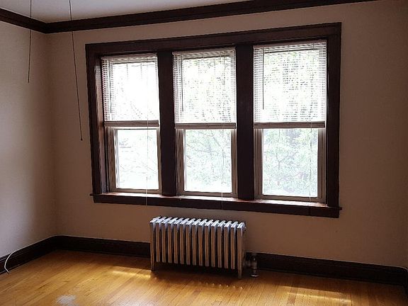 2nd image of 1120 S Austin Blvd APT 2E