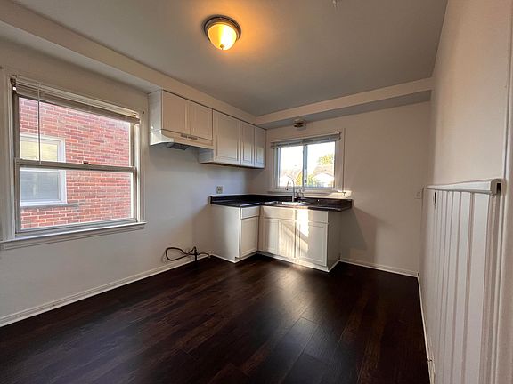 5th image of 9696 Wormer Ave