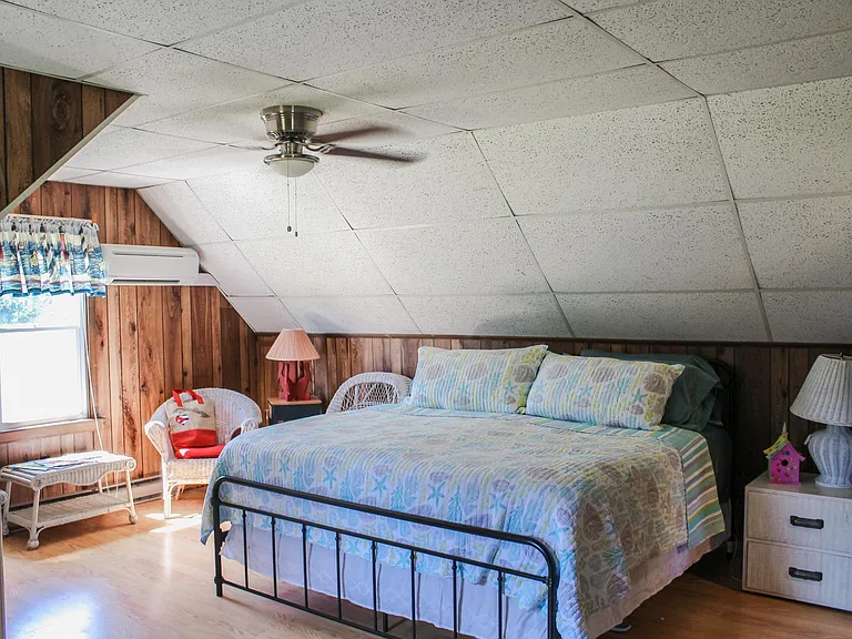 bedroom 3, upstairs king (has since been painted BM gentle gray)