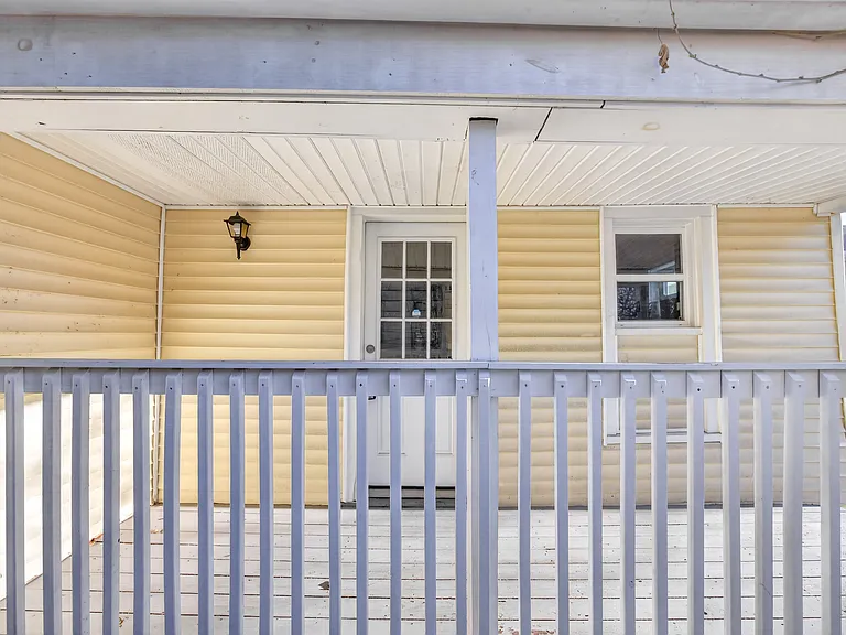 1566 Winchester Ave — Photo 31
