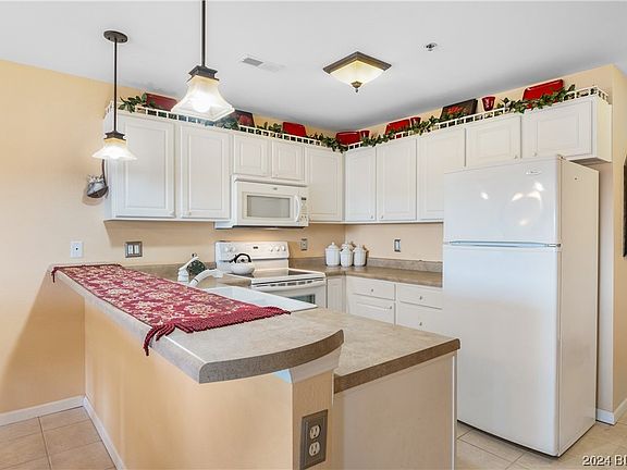 4th image of 305 Highland Shores Dr #3D