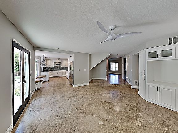 5th image of 2038 Brookfield Dr