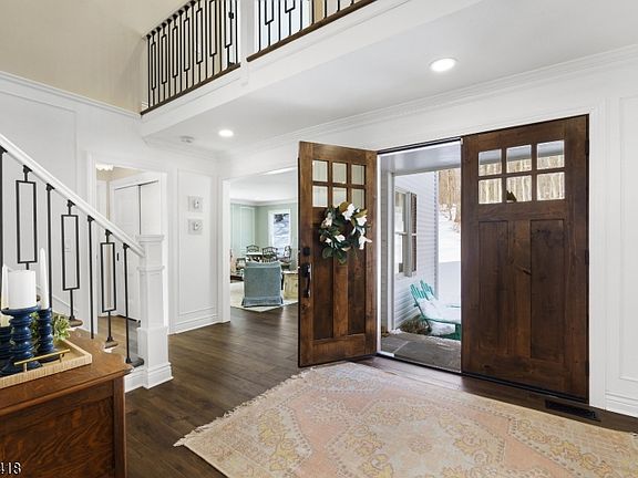 2nd image of 31 Warren Cutting