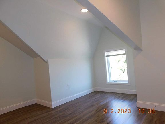 3rd image of 1513 Forest Ave SW #G