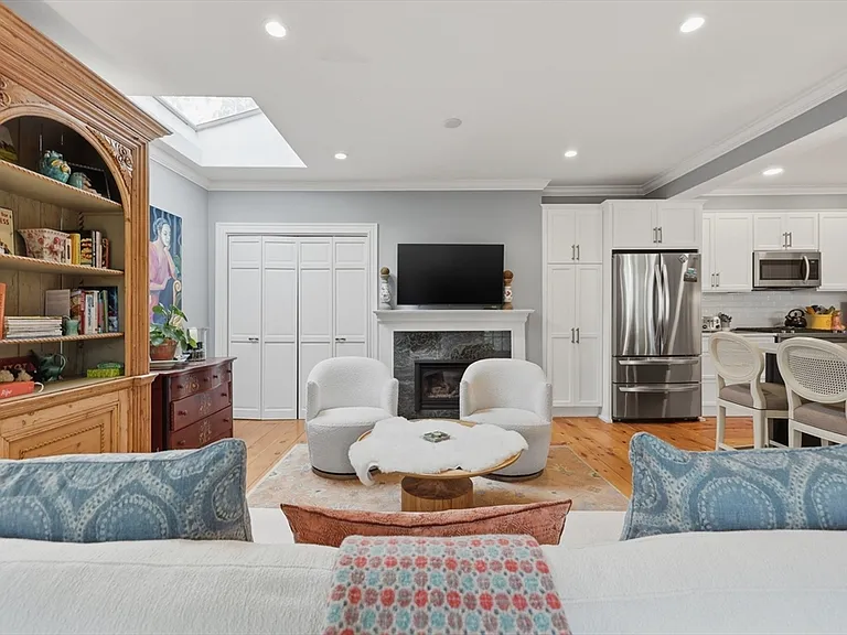 37 Marlboro St #37 — Photo 10