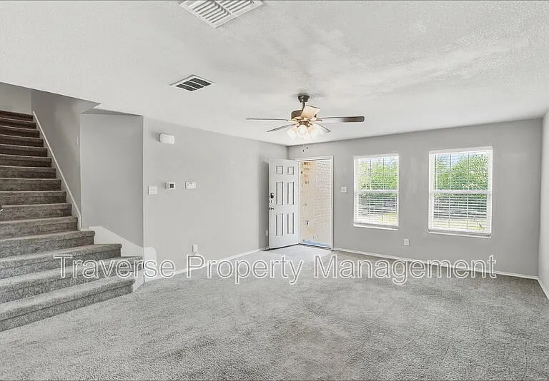 2700 Andesite Ln — Photo 4