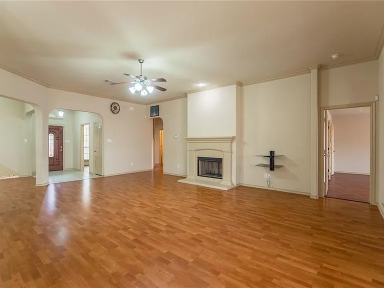 3003 Belmont Ct — Photo 8
