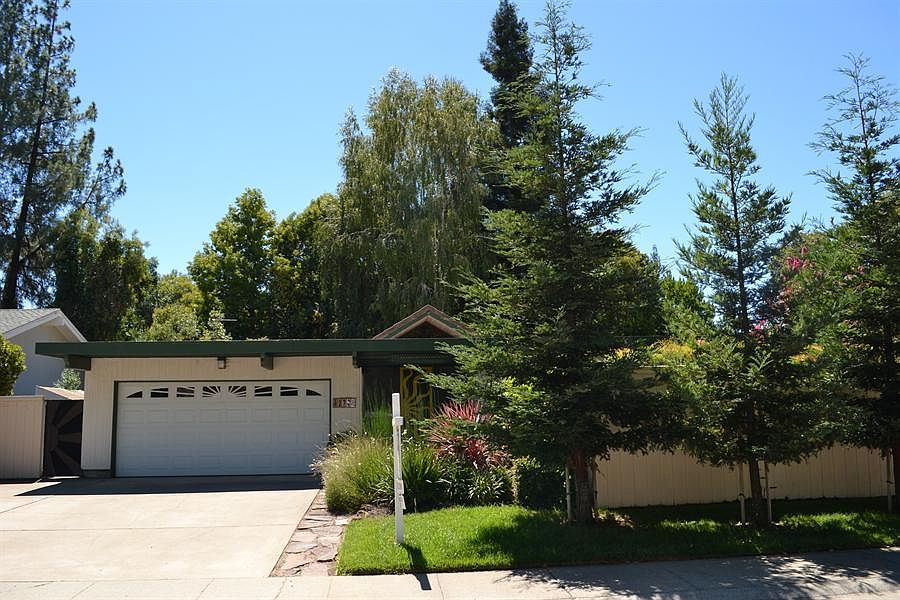 1st image of 4279 N River Way