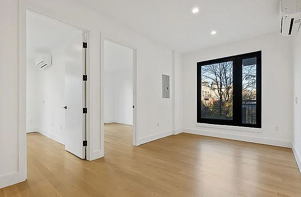 2nd image of 260 Gold St APT 607