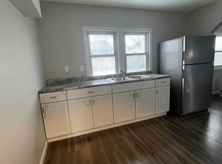 335 Eldora Rd, Hudson, IA 50643