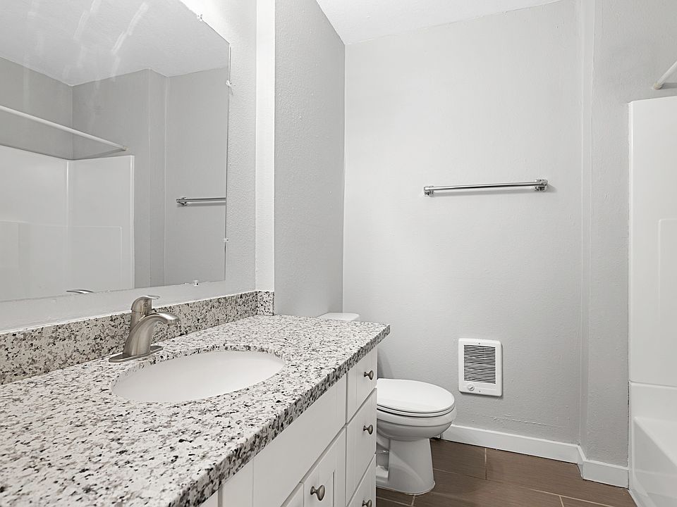 2nd image of 4147 NE 82nd Ave #4151