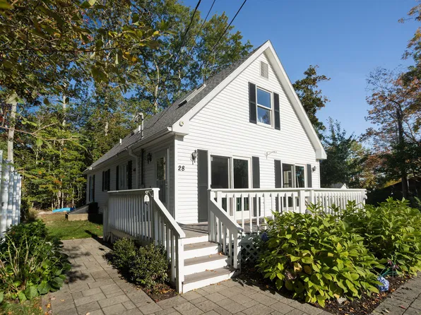 28 Eastern Avenue, York, ME 03909