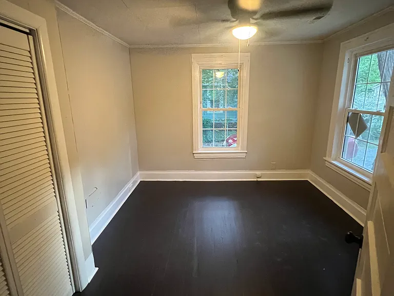 1511 Highland Ave — Photo 11