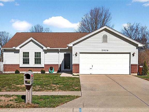 2nd image of 2936 W Barnhill Pl