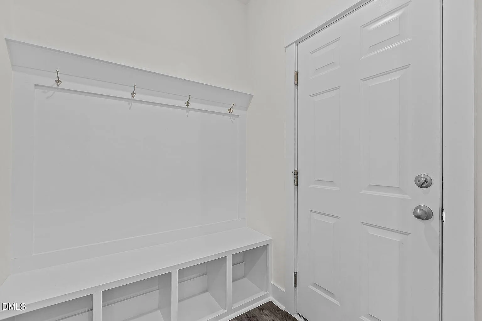 4 bed, 3.0 bath, 2163 sqft, $2,400 — Photo 4
