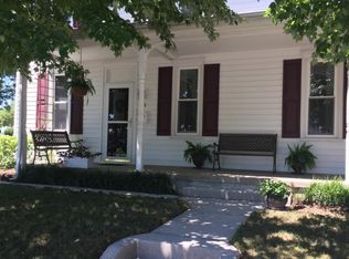 34 Twin Brook Rd, Lititz, PA 17543