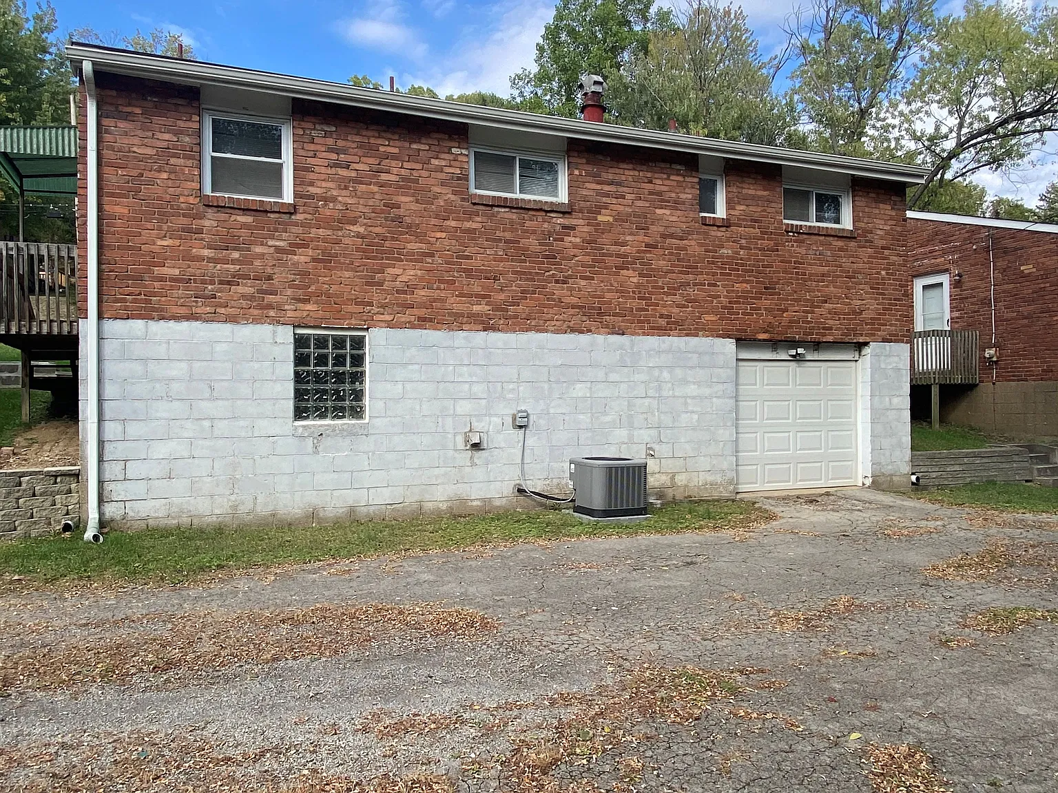 2 bed, 925 sqft, $1,350 — Photo 3