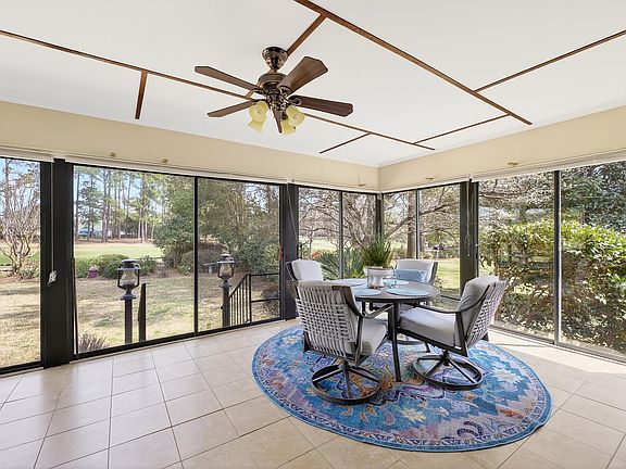 5th image of 207 Cooper Dr