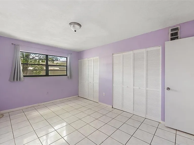 1925 Madison St #14 — Photo 7