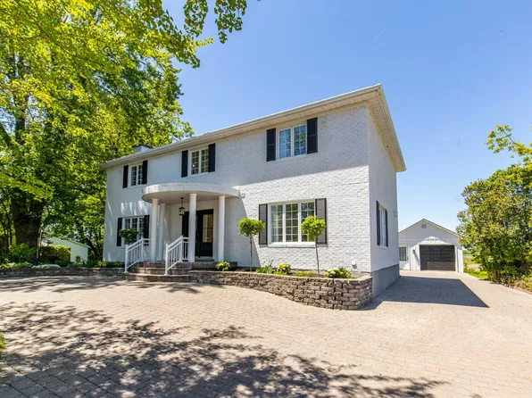 321 Chemin Du Richelieu, Saint Basile Le Grand, QC J3N 1M4